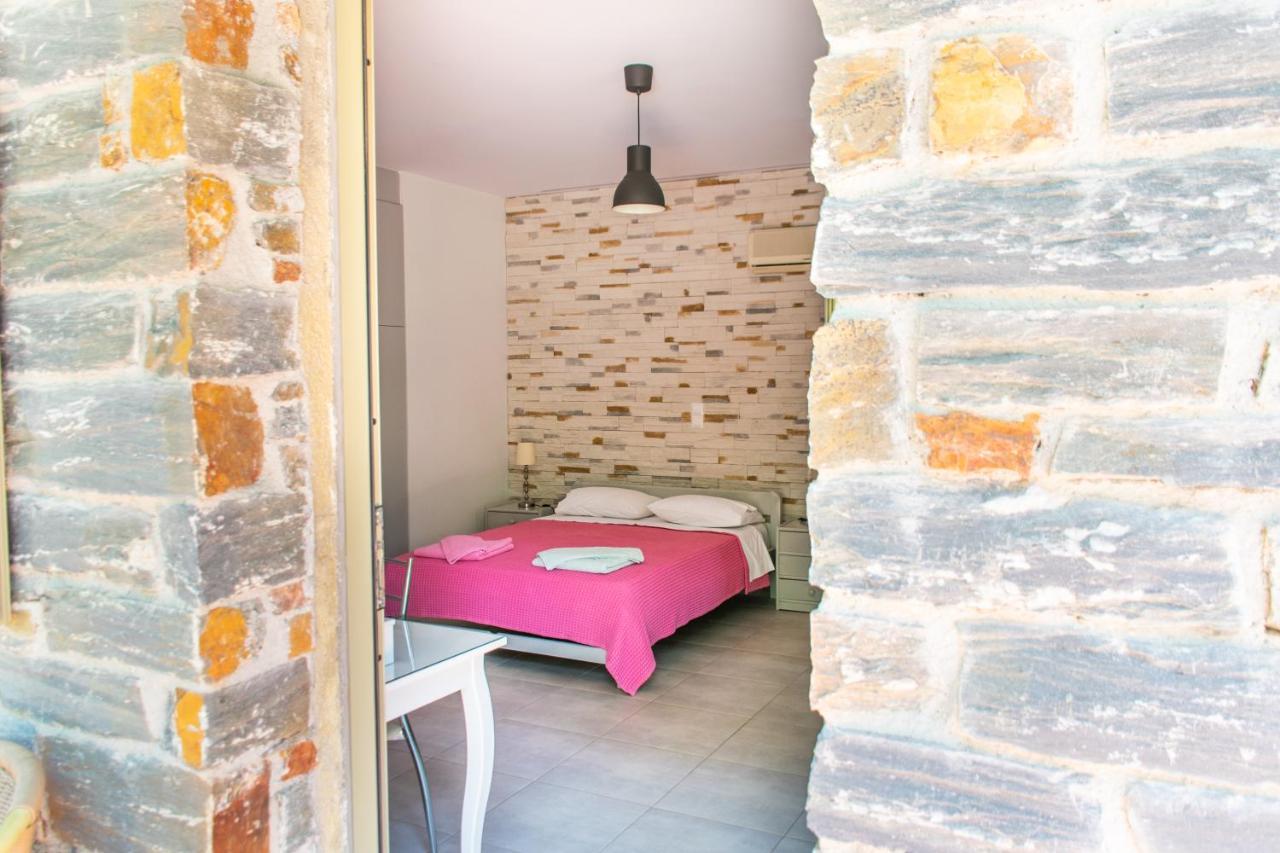 Holiday Rooms Otziás Exterior photo